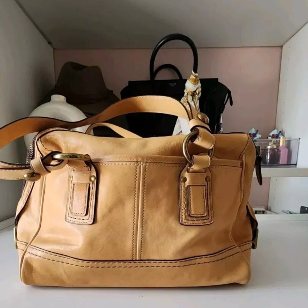 Coach 65th Anniversary Limited Edition Lily…& yes Beautiful, you do deserve it! - Picture 4 of 14